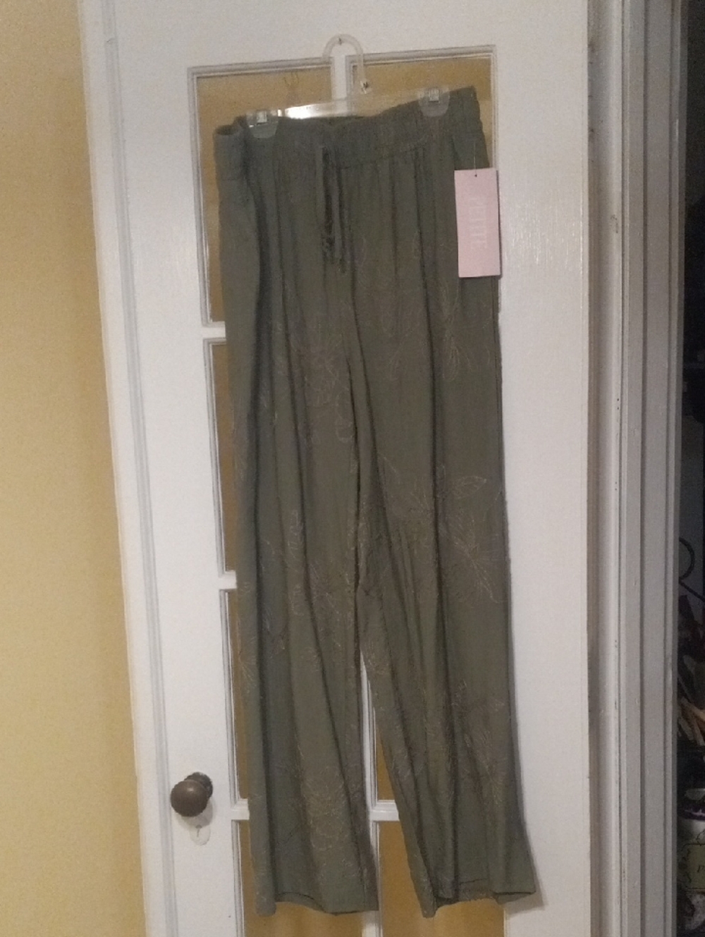 Wide-Leg Pants Embrodered Details NWT - Picture 3 of 9